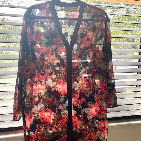 Victoria’s Secret Vintage Button Down Floral Nightshirt/Nightgown - Picture 8 of 9